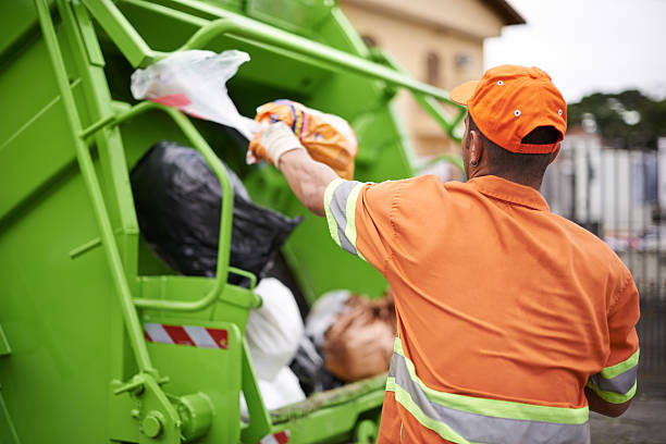 Best Yard Waste Removal  in Howell, MI